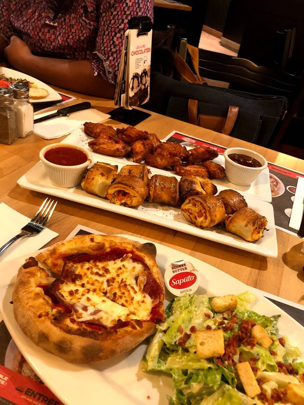 Mikes | restaurant | 3726 Boulevard des Forges, Trois-Rivières, QC G8Y 4R2, Canada | 8196933030 OR +1 819-693-3030