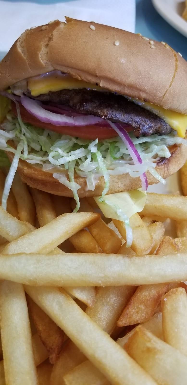 Golden Ox Burgers | restaurant | 10903 Valley Mall, El Monte, CA 91731, USA | 6264430039 OR +1 626-443-0039