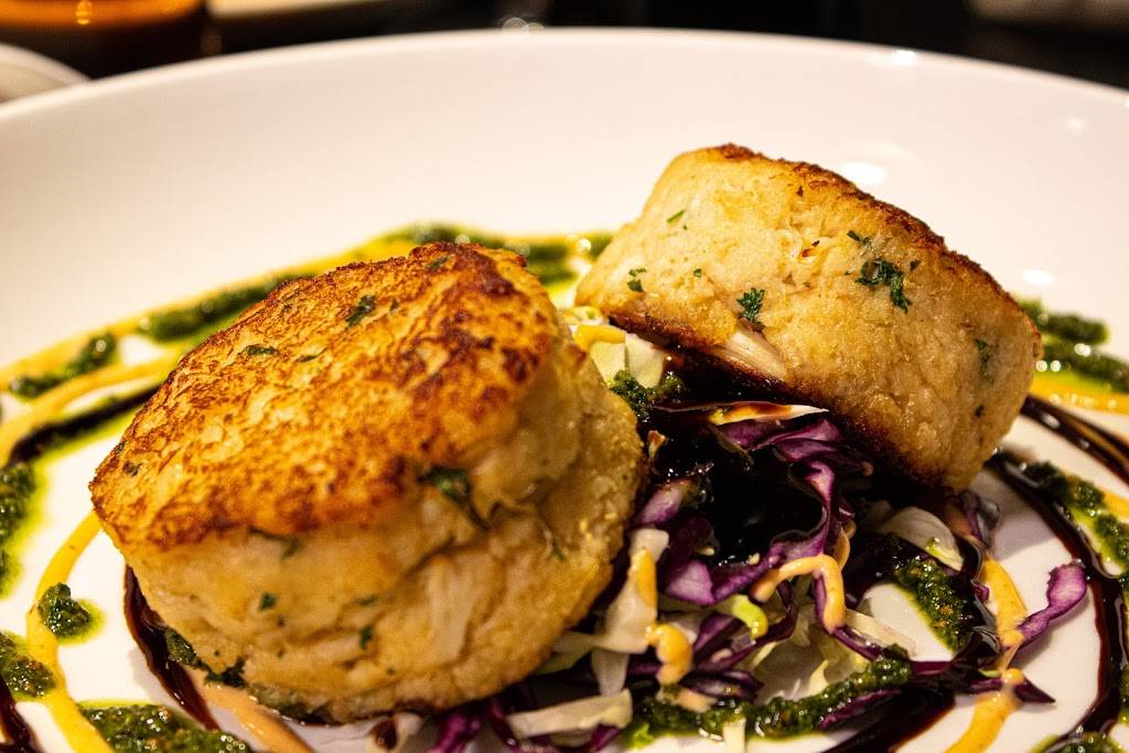 Curtains Bar and Restaurant | restaurant | 150 Avenel St, Avenel, NJ 07001, USA | 7325824595 OR +1 732-582-4595