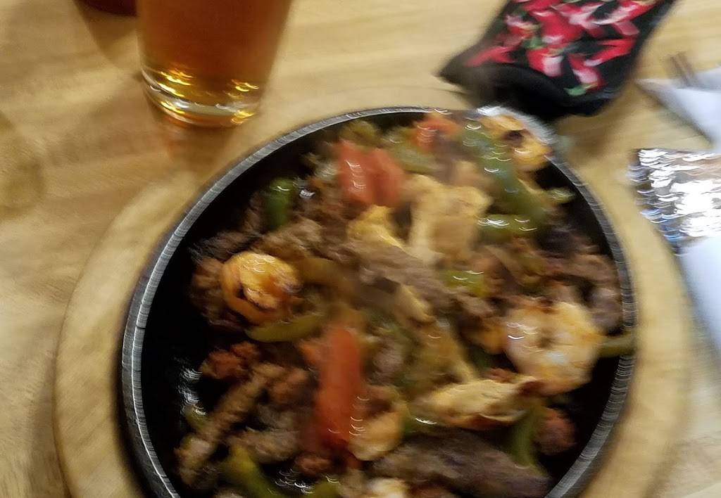 Tequilas Mexican Restaurant | restaurant | 1616 W Main St, Carmi, IL 62821, USA | 6183844037 OR +1 618-384-4037