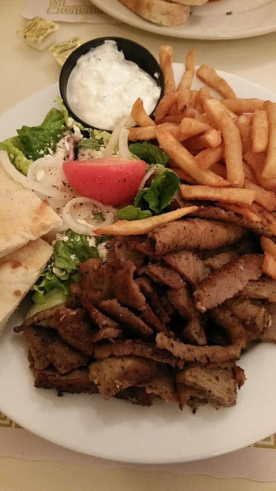 Primo Family Restaurant | restaurant | 1636 Belle View Blvd, Alexandria, VA 22307, USA | 7037656891 OR +1 703-765-6891