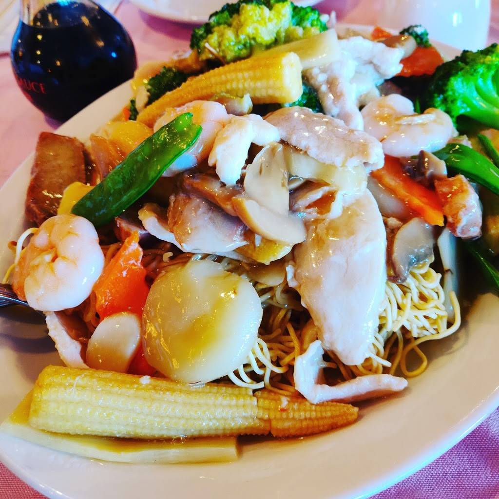 Tong Por Resto-Reception | restaurant | 12242 Boulevard Laurentien, Montréal, QC H4K 1M9, Canada | 5143318883 OR +1 514-331-8883