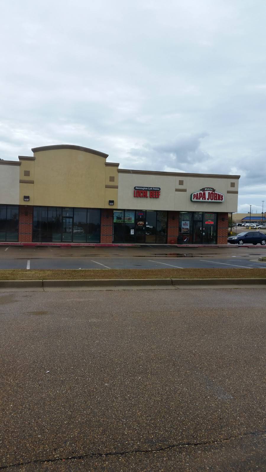 Papa Johns Pizza | restaurant | 901 Lakeland Pl Suite 1, Flowood, MS 39232, USA | 6019927272 OR +1 601-992-7272