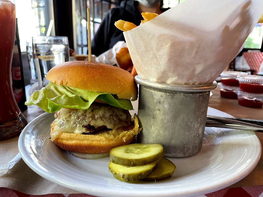 P.J. Clarkes | restaurant | 44 W 63rd St., New York, NY 10023, USA | 2129579700 OR +1 212-957-9700