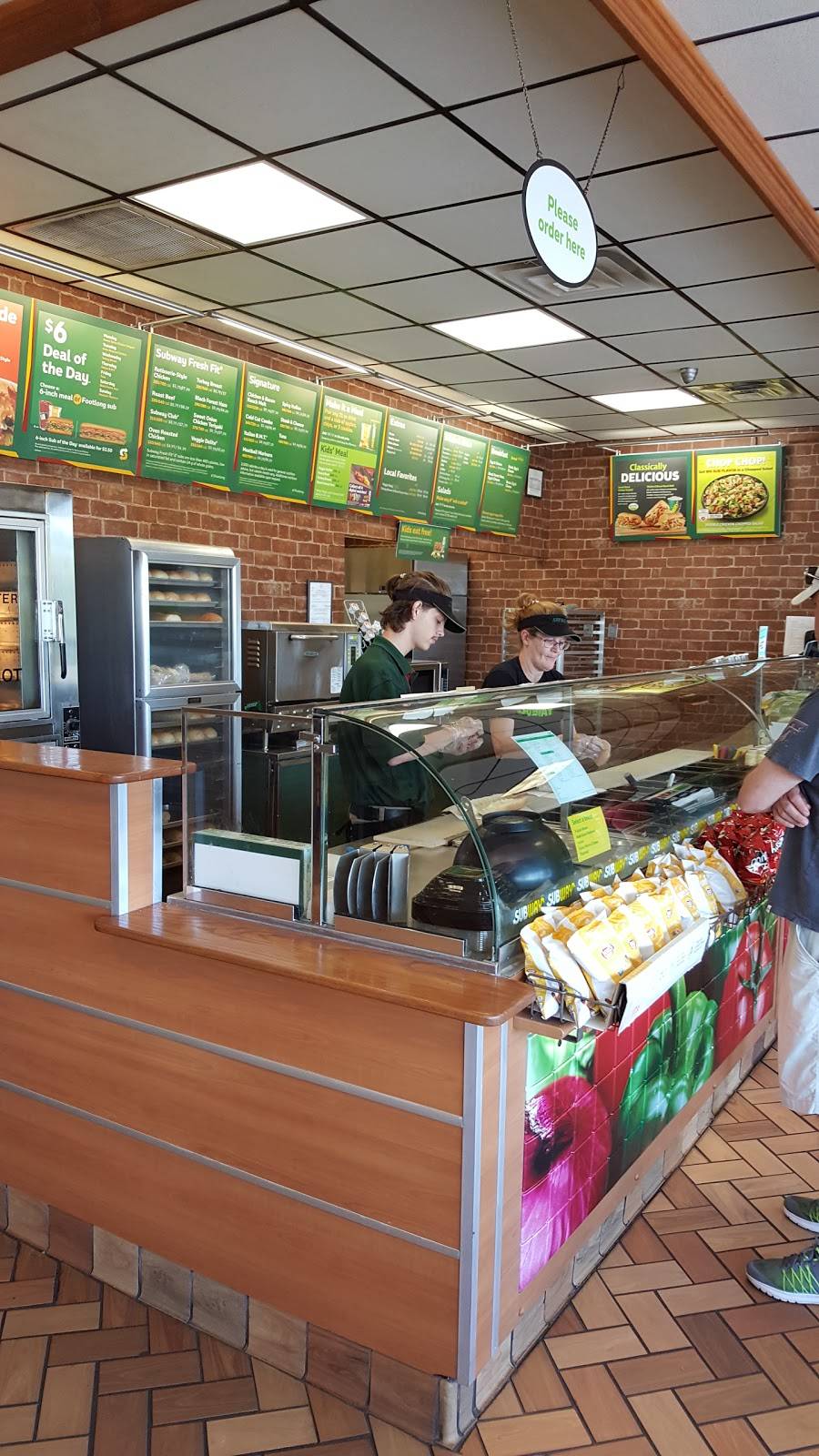 Subway Restaurants | restaurant | 6850 Denton Hwy, Watauga, TX 76148, USA | 8174285477 OR +1 817-428-5477