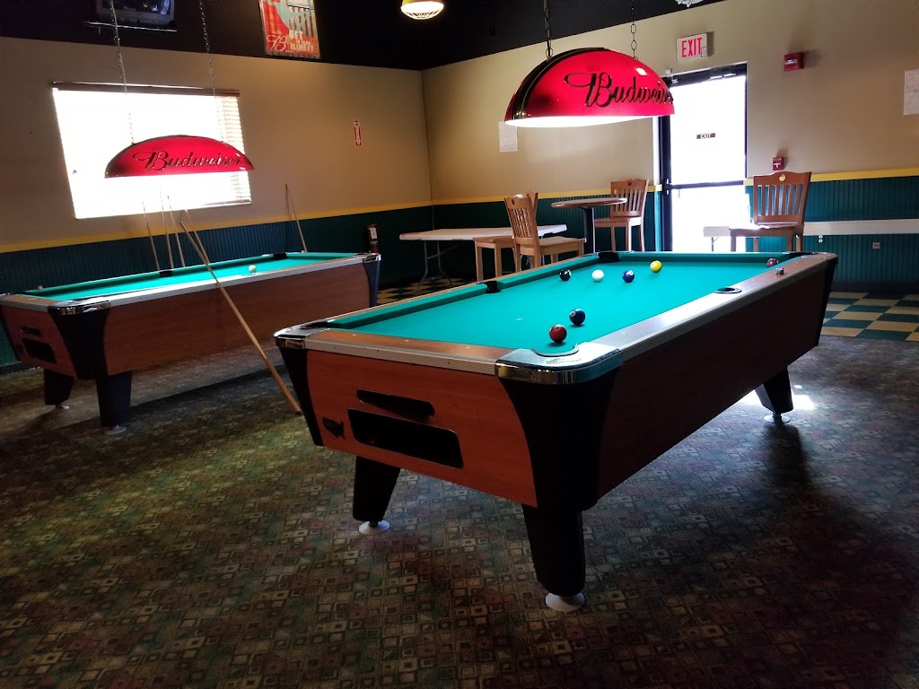 AMF University Lanes - FL | restaurant | 13109 N 56th St, Tampa, FL 33617, USA | 8139854468 OR +1 813-985-4468