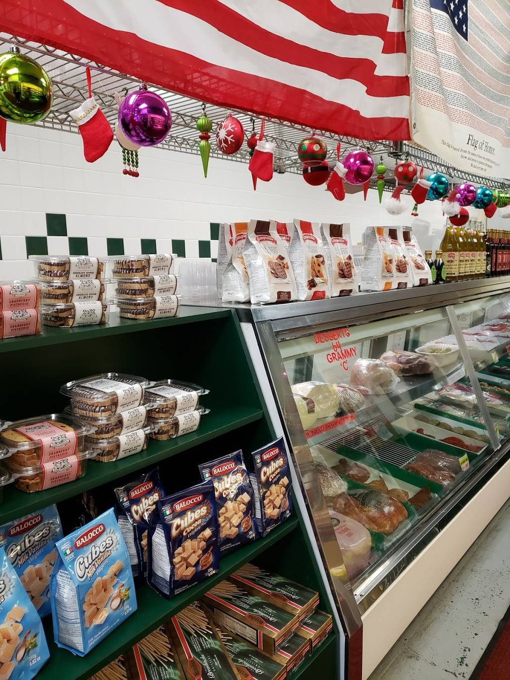 Fratelli Market | restaurant | 17 Cedar Heights Rd, Stamford, CT 06905, USA | 2033221632 OR +1 203-322-1632