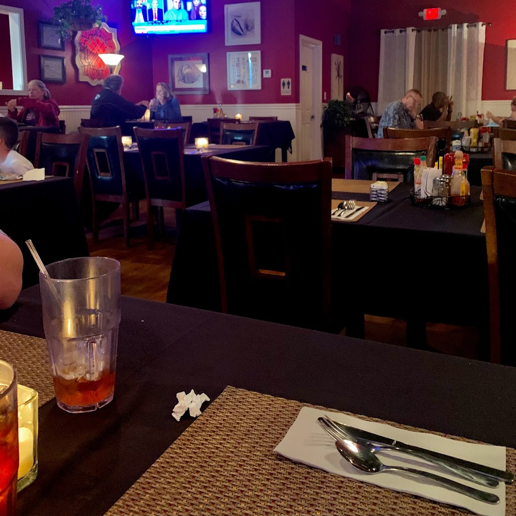 The Fishing Hole Restaurant | restaurant | 15 Brent Ln, Pensacola, FL 32505, USA | 8509126664 OR +1 850-912-6664