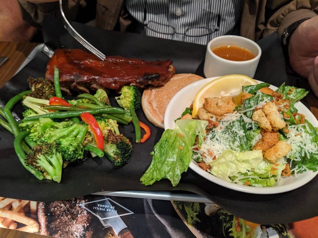 Rôtisserie St-Hubert | restaurant | 107 Chemin Saint-François-Xavier, Candiac, QC J5R 3X8, Canada | 5143855555 OR +1 514-385-5555