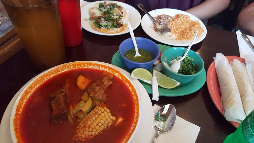 Jalapeños | restaurant | 5714 5th Ave, Brooklyn, NY 11220, USA | 7184395647 OR +1 718-439-5647