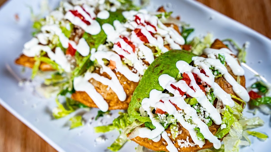 I Love Pollo | restaurant | 243 Blankenbaker Pkwy, Douglass Hills, KY 40243, USA | 5024096287 OR +1 502-409-6287