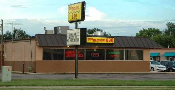 Two Brothers BBQ | restaurant | 300 S Greenwich Rd, Wichita, KS 67207, USA | 3166831330 OR +1 316-683-1330