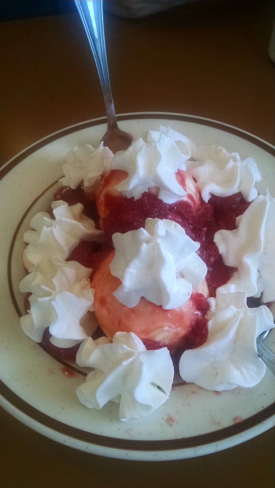 Village Inn Restaurant | restaurant | 3635 State Rd 46, Bloomington, IN 47404, USA | 8128762121 OR +1 812-876-2121