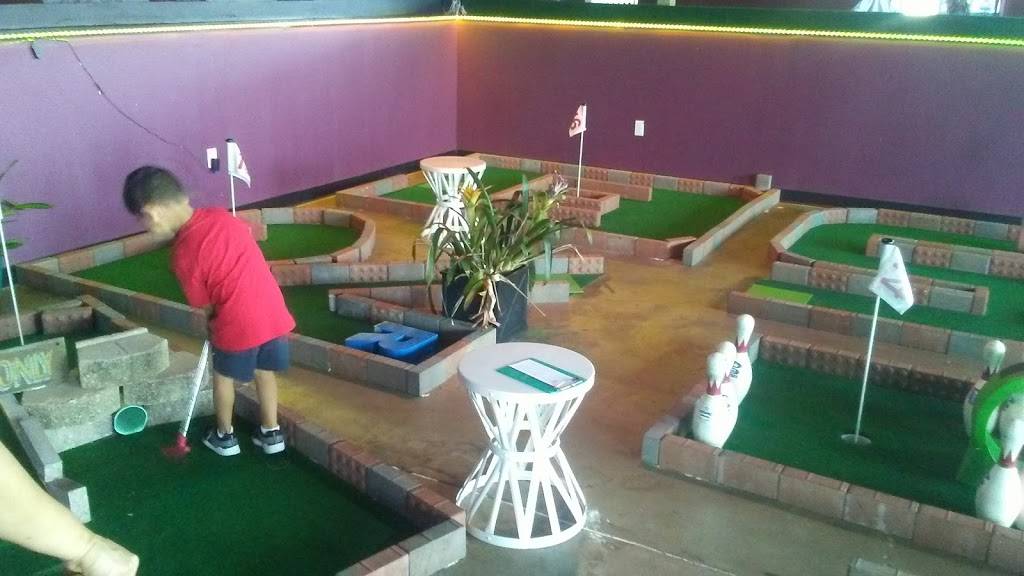 Putters: Arcade - Mini Golf - Sports Bar | restaurant | 320 S 2nd St, Waco, TX 76701, USA | 2543405198 OR +1 254-340-5198
