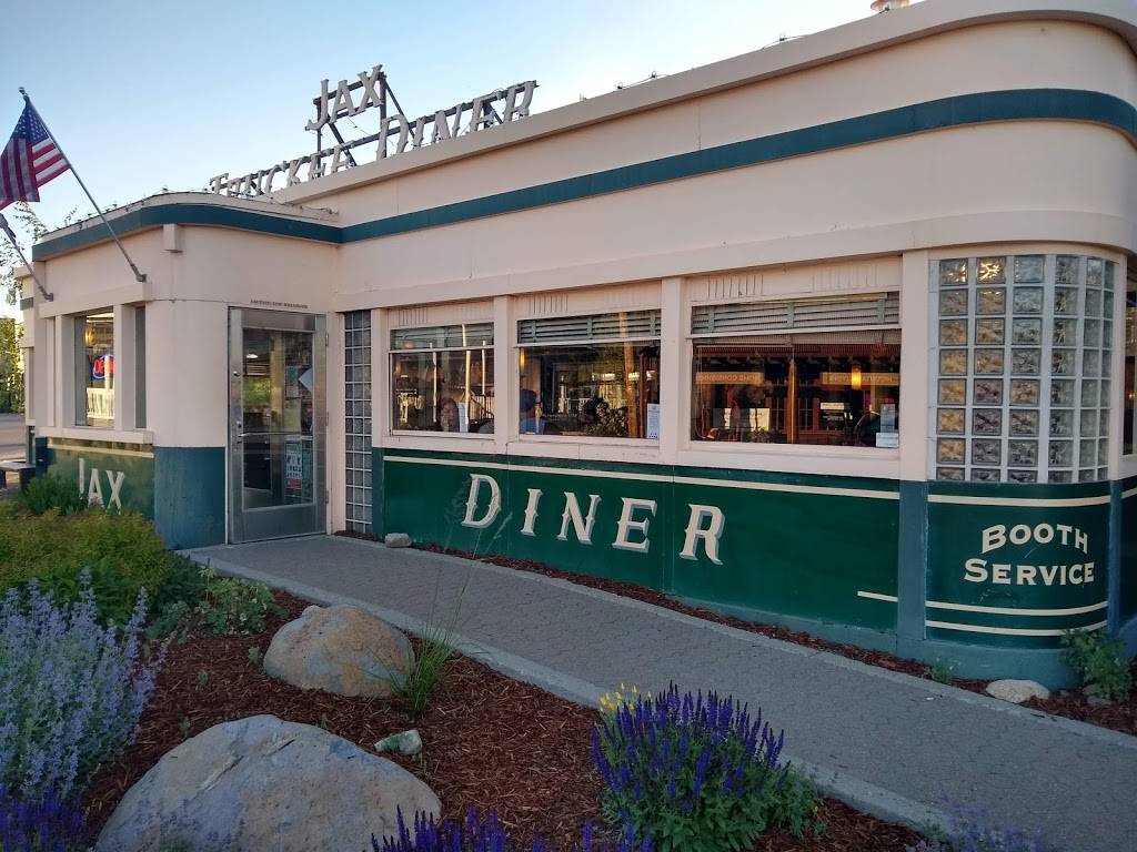 Jax At The Tracks | restaurant | 10144 W River St, Truckee, CA 96161, USA | 5305507450 OR +1 530-550-7450