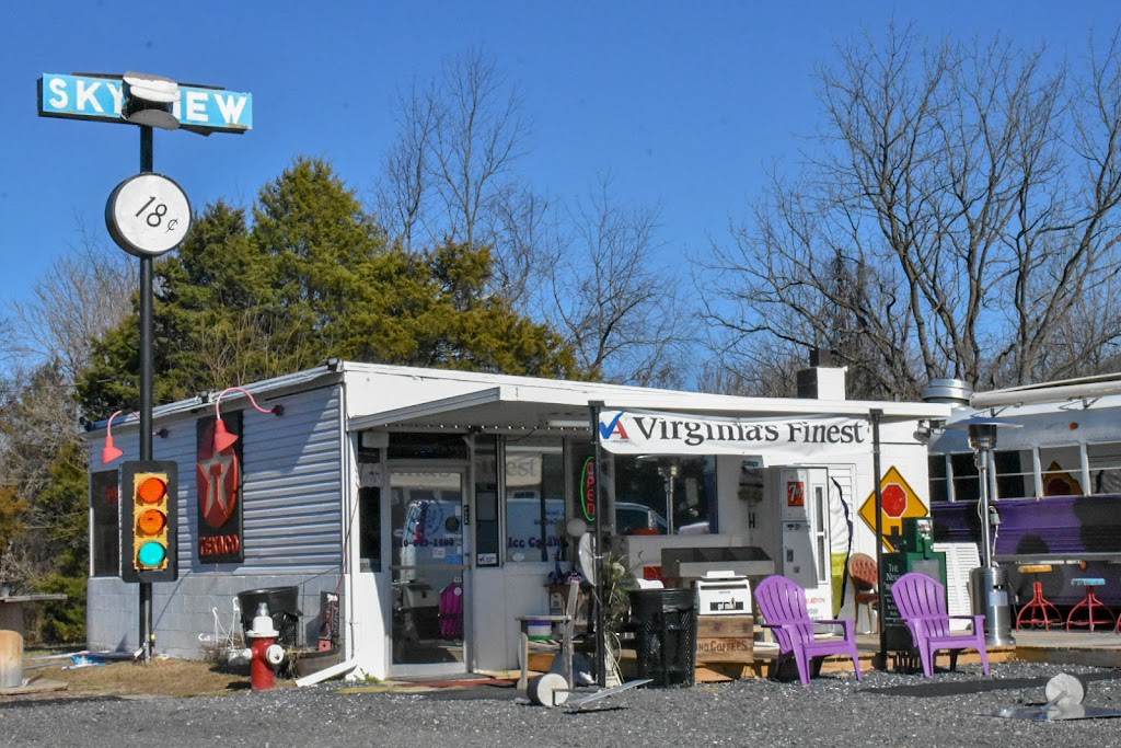 Purple Cow Ice Cream Parlor and Cafe | cafe | 10 Purple Cow Rd, Waynesboro, VA 22980, USA | 5406491400 OR +1 540-649-1400