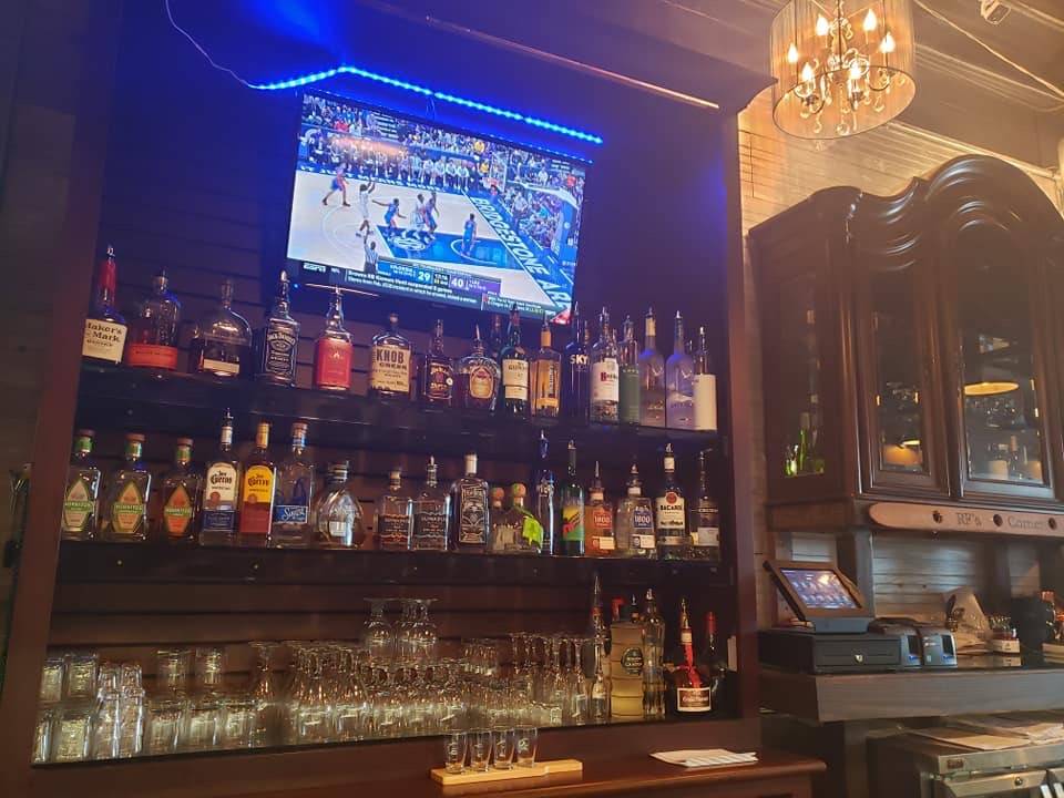 RFsCorner Grill | restaurant | 712 W Main St, Lexington, SC 29072, USA | 8034907800 OR +1 803-490-7800