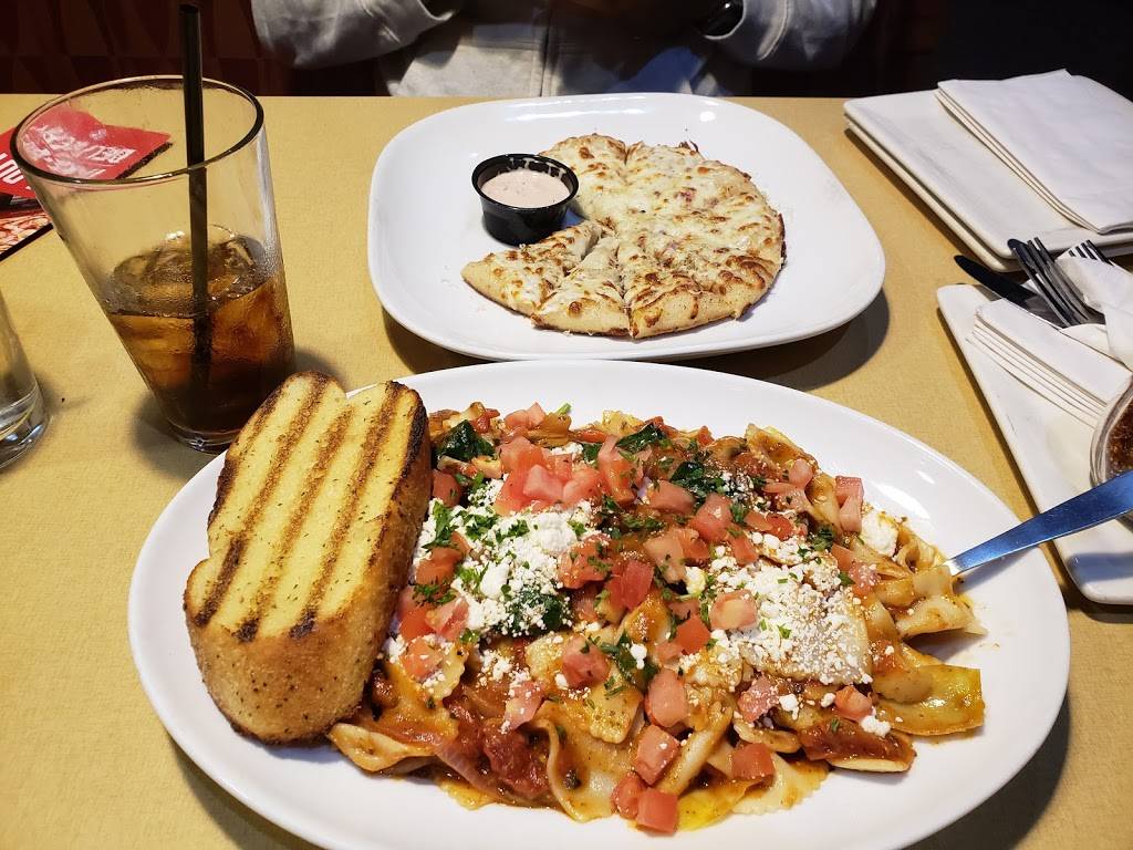 Boston Pizza | restaurant | 25 Cinemart Dr, Scarborough, ON M1B 3C3, Canada | 4162820770 OR +1 416-282-0770