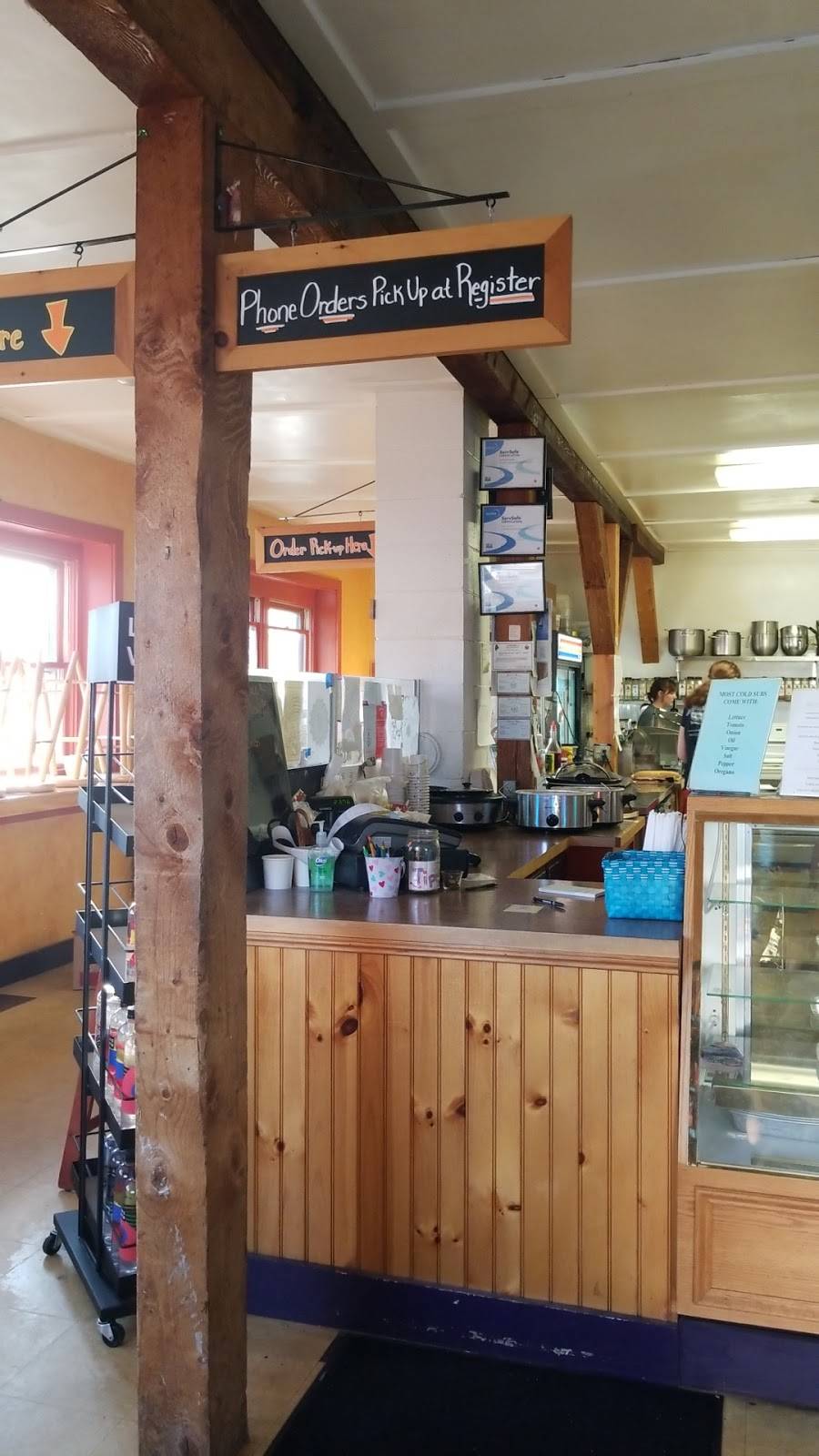 Metcalfs Submarine Sandwiches | restaurant | 49 Main St, Damariscotta, ME 04543, USA | 2075637827 OR +1 207-563-7827