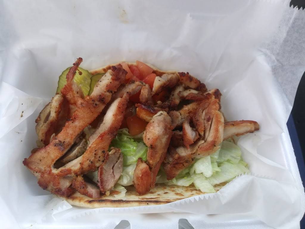 Universal Coney Island | restaurant | 15951 Grand River Ave, Detroit, MI 48227, USA | 3132726820 OR +1 313-272-6820