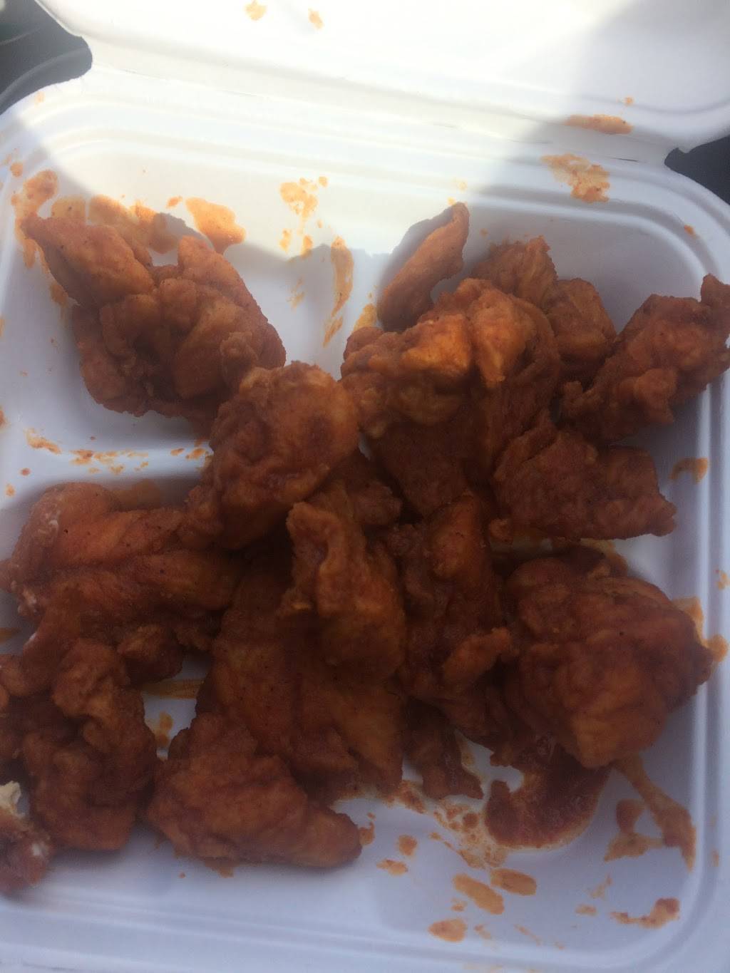 Americas Best Wings | restaurant | 3651 Bladensburg Rd, Colmar Manor, MD 20722, USA | 3016999464 OR +1 301-699-9464