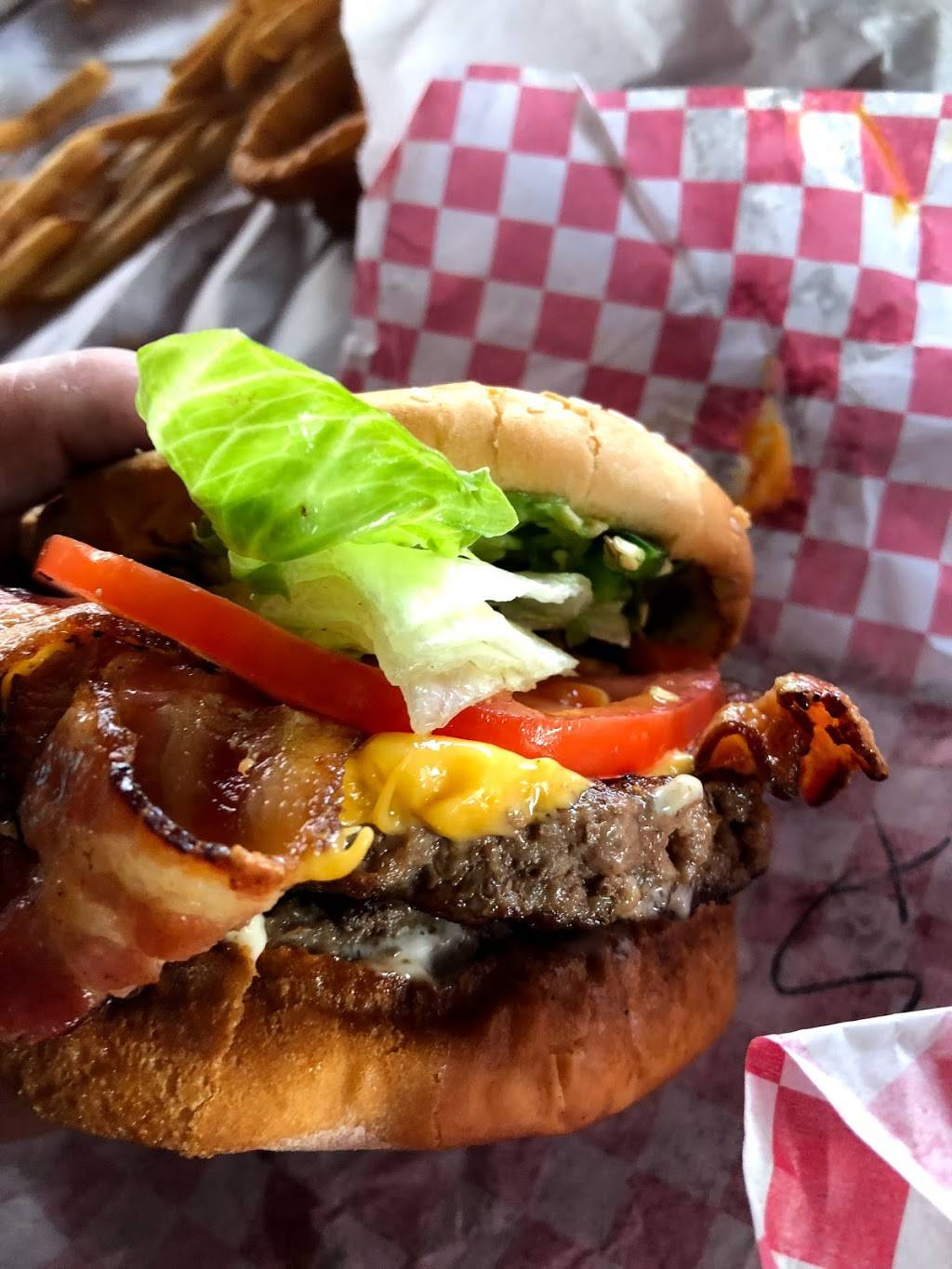 Scenic Drive-In | restaurant | 1151 Scenic Dr, Modesto, CA 95350, USA | 2095774040 OR +1 209-577-4040