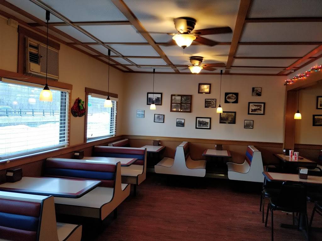 Hardwick House of Pizza | restaurant | 387 Wolcott St, Hardwick, VT 05843, USA | 8024723380 OR +1 802-472-3380