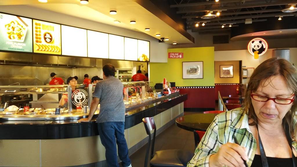 Panda Express | meal takeaway | 3910 N Cedar Ave, Fresno, CA 93726, USA | 5592256938 OR +1 559-225-6938