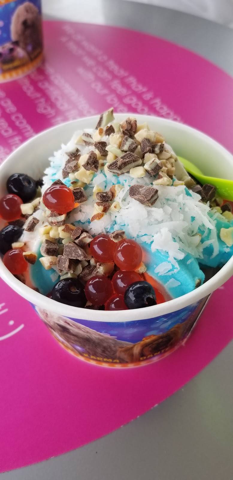 Menchies Frozen Yogurt | bakery | 205 S Santa Fe Ave, Edmond, OK 73003, USA | 4052163644 OR +1 405-216-3644