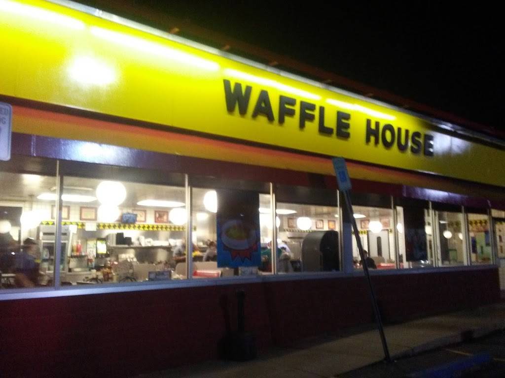 Waffle House | meal takeaway | 112 Cherokee Crossing, Whittier, NC 28789, USA | 8284976226 OR +1 828-497-6226