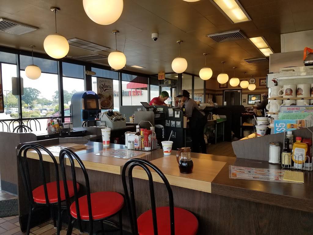 Waffle House | meal takeaway | 1350 Broad St, Sumter, SC 29150, USA | 8034694456 OR +1 803-469-4456