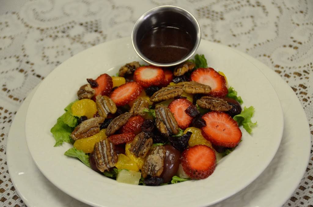 The Bread Basket | cafe | 113 E Main St, Manchester, IA 52057, USA | 5639274611 OR +1 563-927-4611