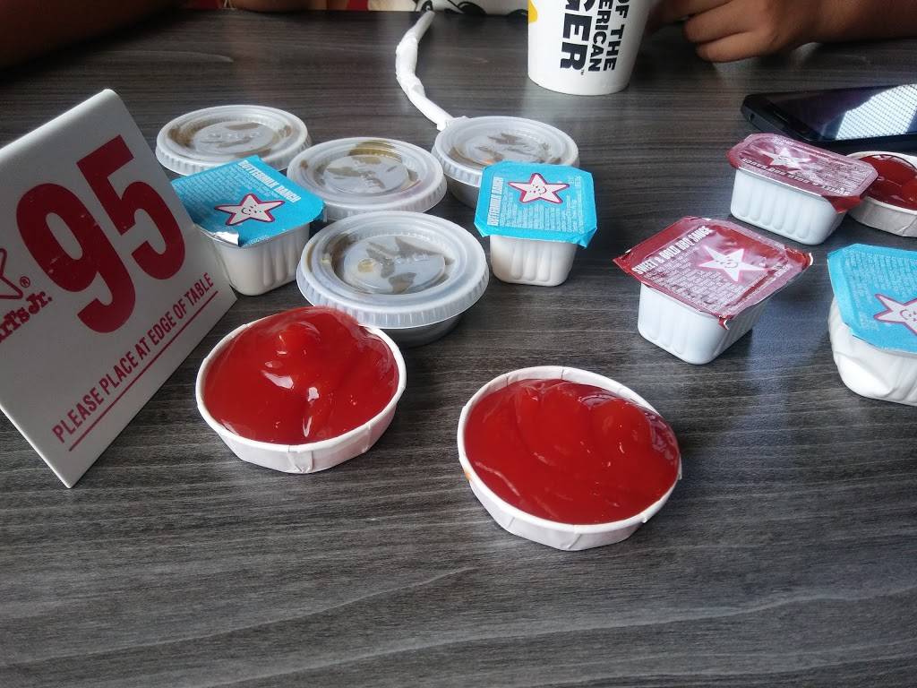 Carls Jr. | restaurant | 2511 S Bristol St, Santa Ana, CA 92704, USA | 7145572812 OR +1 714-557-2812