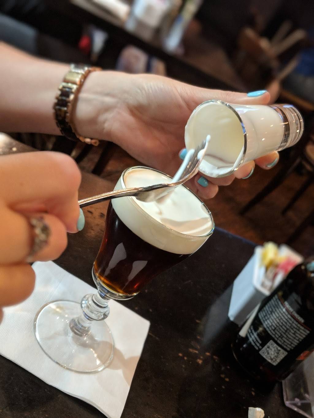 The Clover Irish Pub | restaurant | 2100 NW 42nd Ave, Miami, FL 33126, USA | 3058760469 OR +1 305-876-0469