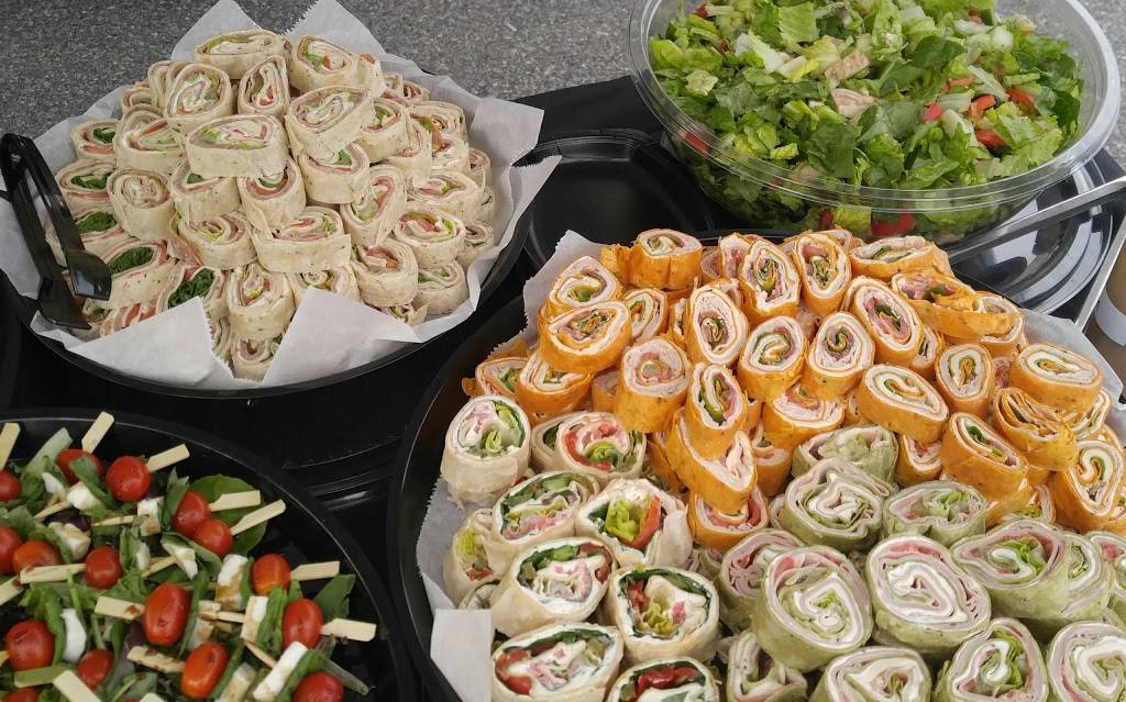 Marinos Pizzeria | meal delivery | 515 Eden Cir, Bear, DE 19701, USA | 3028326500 OR +1 302-832-6500