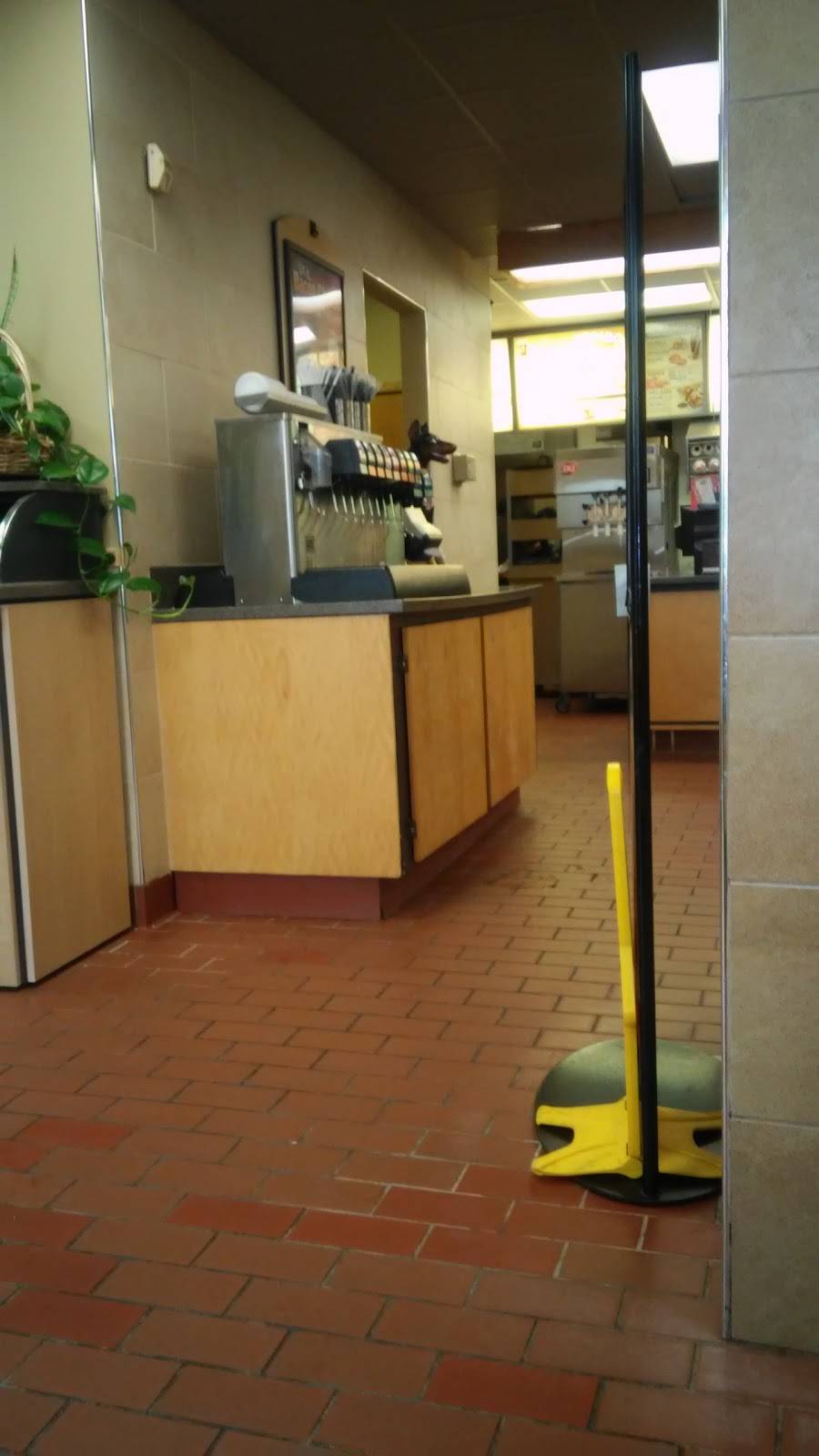 Dairy Queen Grill & Chill | restaurant | 2002 Laporte Ave, Valparaiso, IN 46383, USA | 2194629643 OR +1 219-462-9643