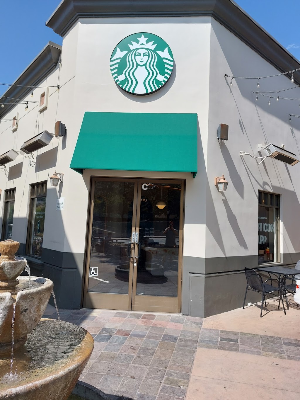 Starbucks | cafe | 1500 Canada Blvd, Glendale, CA 91207, USA | 8186602524 OR +1 818-660-2524