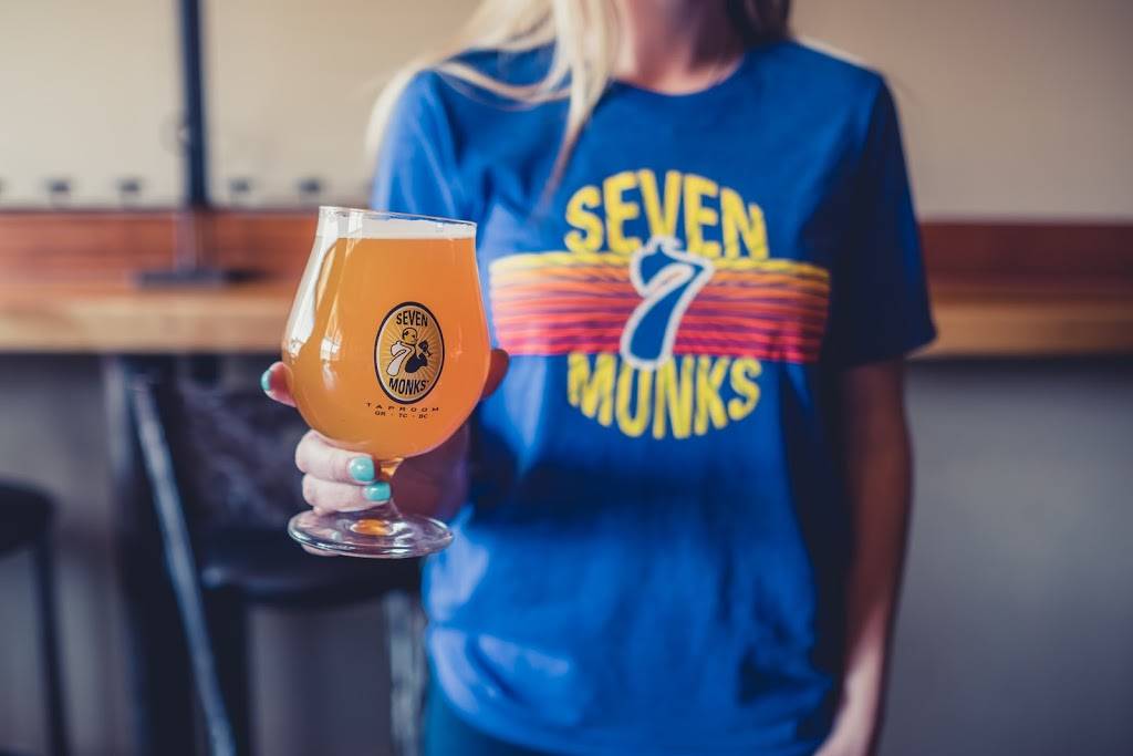 7 Monks Taproom | restaurant | 128 S Union St, Traverse City, MI 49684, USA | 2314218410 OR +1 231-421-8410