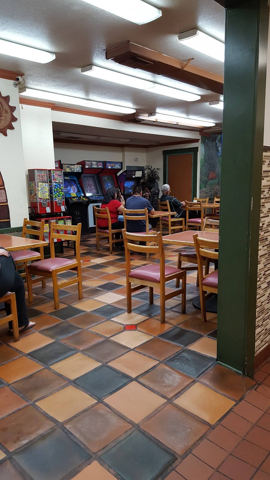 Juan Pollo | restaurant | 300 Garey Ave, Pomona, CA 91766, USA | 9094694779 OR +1 909-469-4779