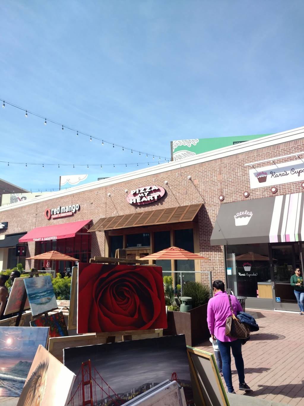 Pizza My Heart | meal takeaway | Bay St, Emeryville, CA 94608, USA | 5106551800 OR +1 510-655-1800