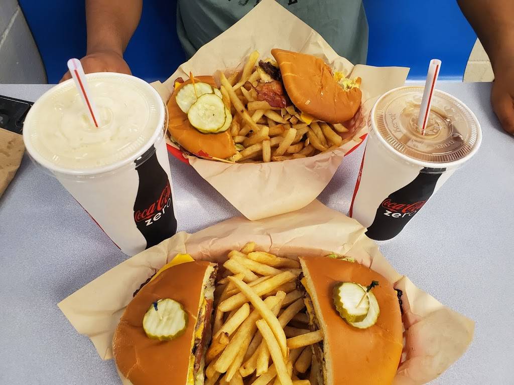 Scotties Drive In | restaurant | 1702 Pacific Ave, Forest Grove, OR 97116, USA | 5033576898 OR +1 503-357-6898