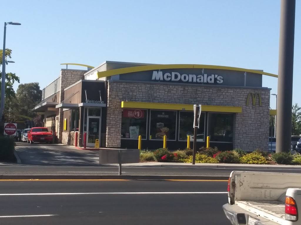 McDonalds | cafe | 445 Oro Dam Blvd E, Oroville, CA 95965, USA | 5305346444 OR +1 530-534-6444