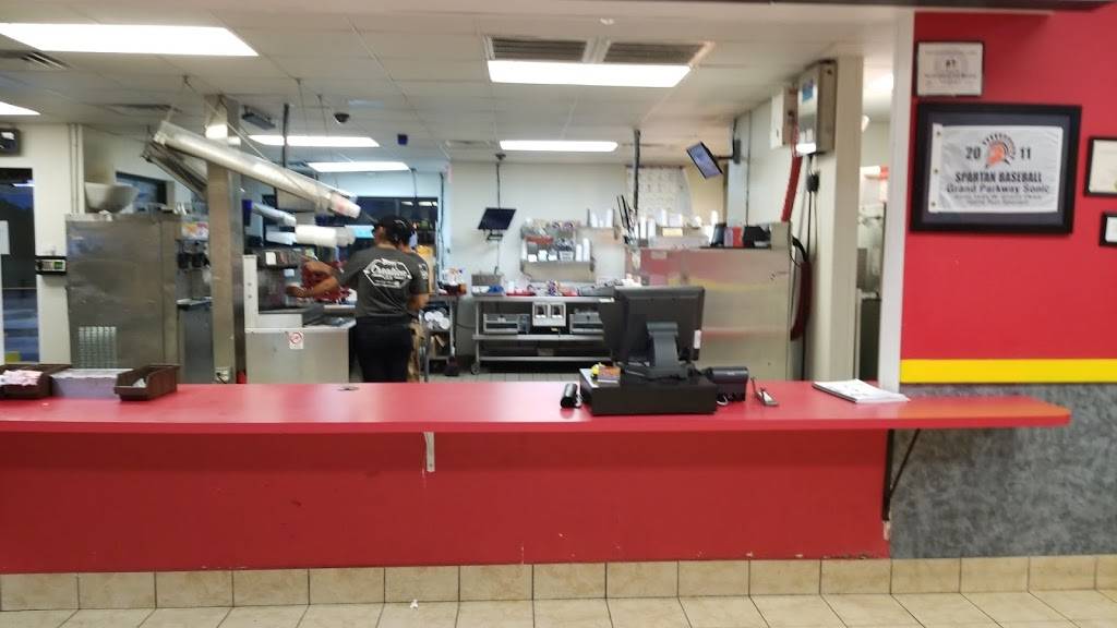 Sonic Drive-In | restaurant | 1438 W Grand Pkwy N, Katy, TX 77449, USA | 2813912622 OR +1 281-391-2622