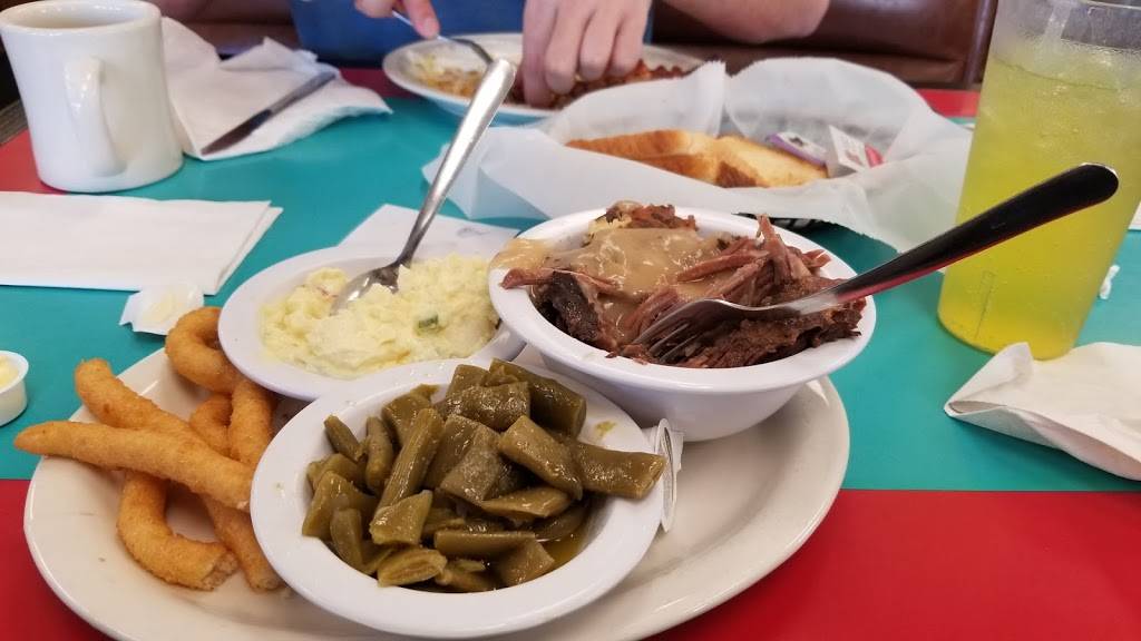 Mackies Kitchen | restaurant | 275 Riverside Dr, Bassett, VA 24055, USA | 2766270156 OR +1 276-627-0156