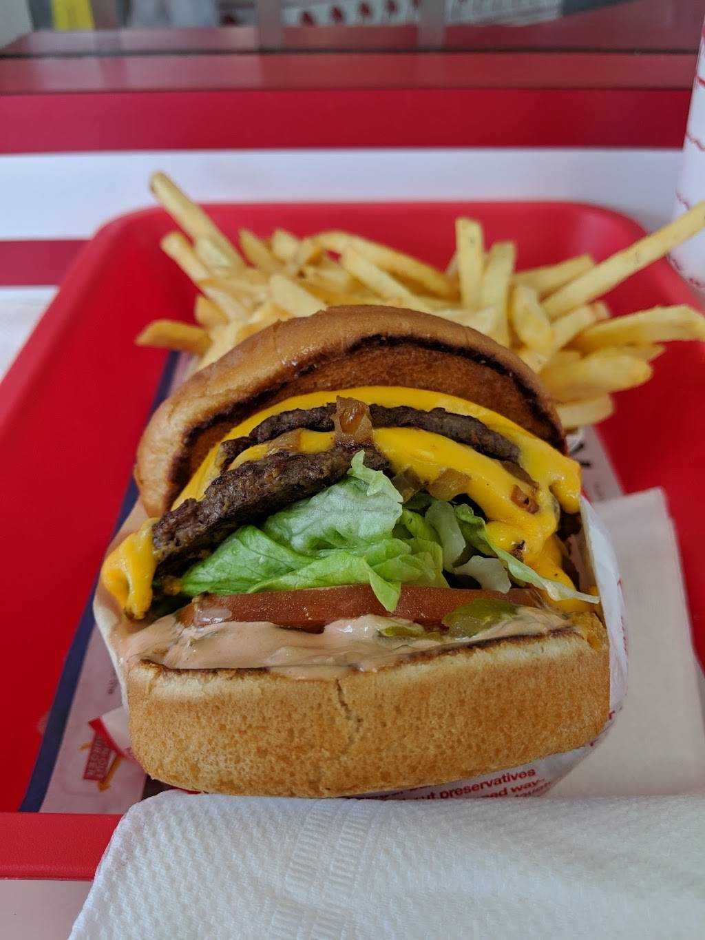 In-N-Out Burger | restaurant | 1065 Harriman Pl, San Bernardino, CA 92408, USA | 8007861000 OR +1 800-786-1000