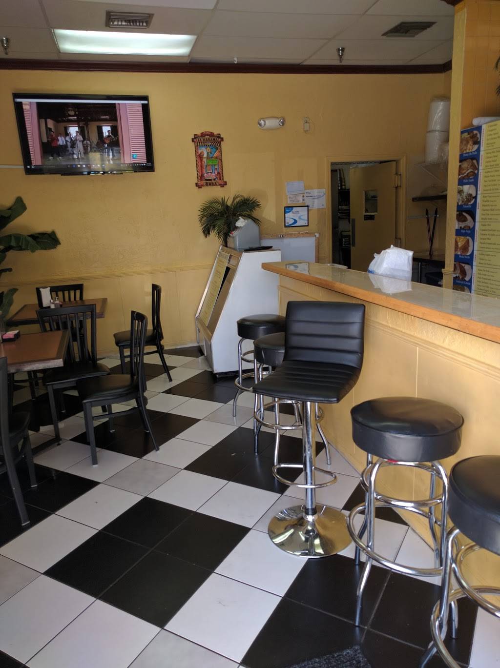 Cedenos Cuban Cafe | restaurant | 2900 W Sample Rd #3024, Pompano Beach, FL 33069, USA | 9542475306 OR +1 954-247-5306