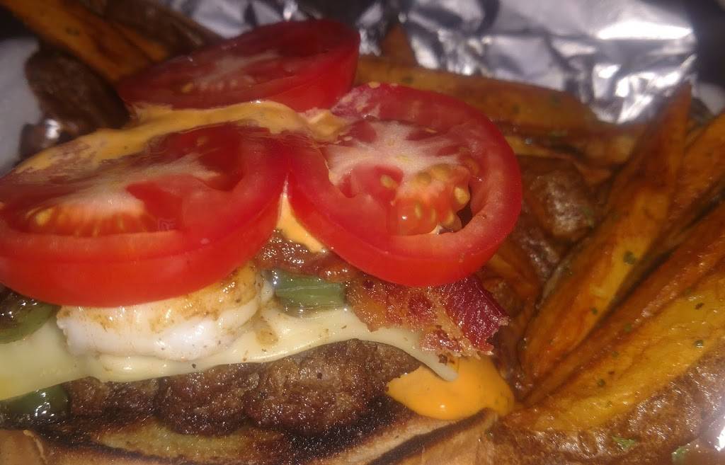 greedys | restaurant | 4338 E 71st St, Cleveland, OH 44105, USA | 2167386949 OR +1 216-738-6949