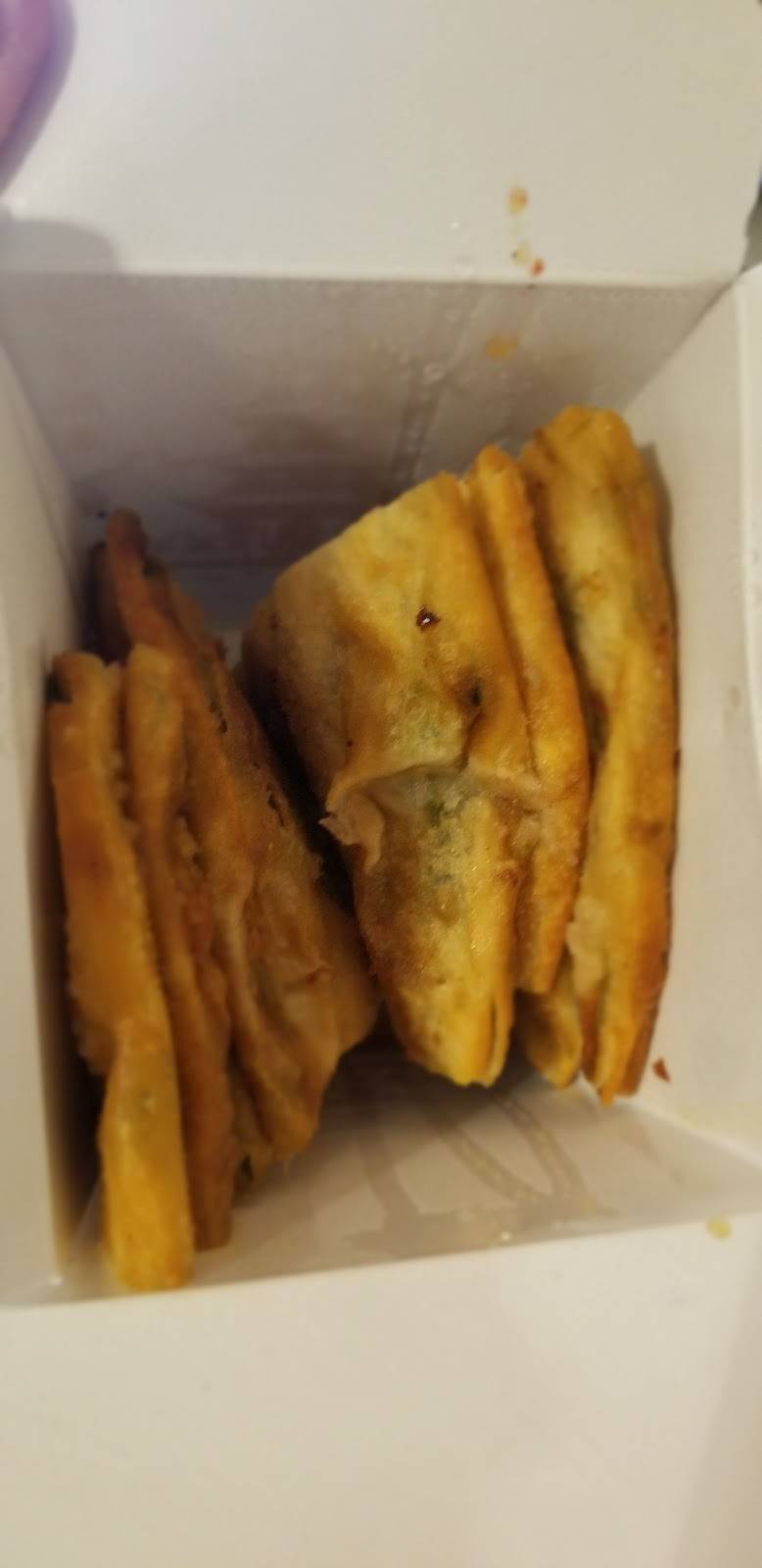 Lee Chens | restaurant | 475 W Broadway, Boston, MA 02127, USA | 6172690061 OR +1 617-269-0061