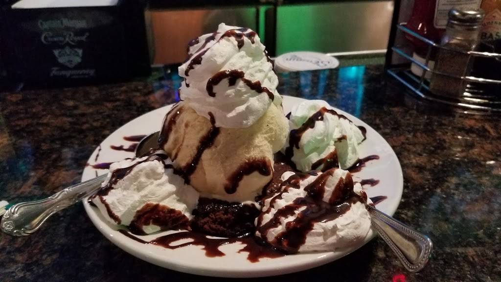 Tailgaters Sports Bar & Grill | restaurant | 4605 Golf Course Rd, Antioch, CA 94531, USA | 9257542277 OR +1 925-754-2277