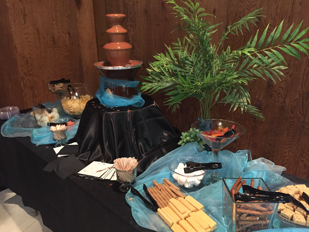 On Q BBQ | restaurant | 194 N Main St, Round Lake, MN 56167, USA | 5073608229 OR +1 507-360-8229